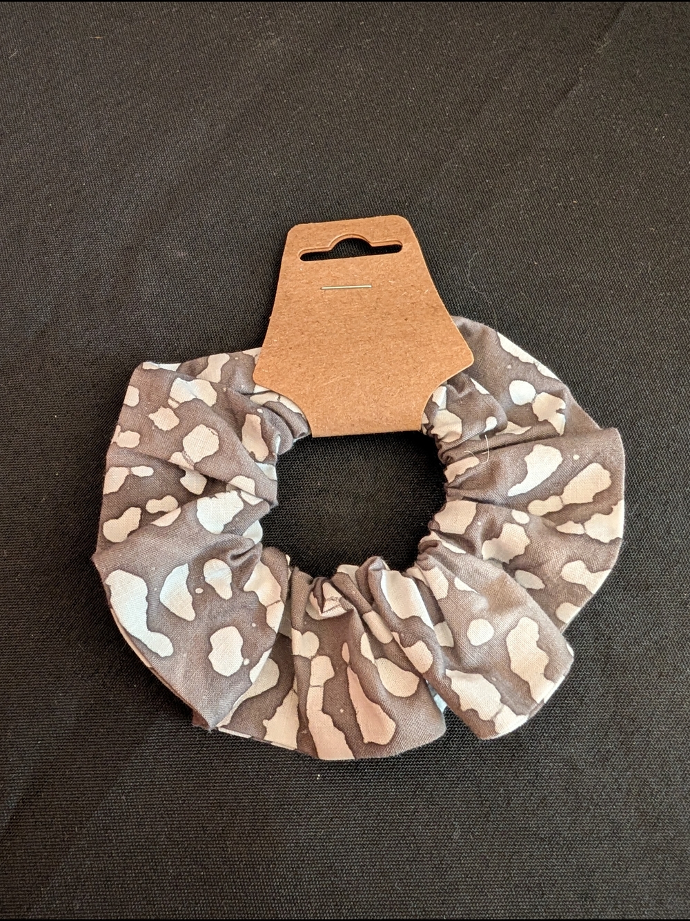 Hand Crafted Set Of 4 Batik Scrunchies - Picture 5 of 5